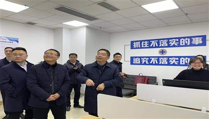 市委常委、組織部部長(zhǎng)張鵬飛一行慰問遂寧遂星公司籌備組員工